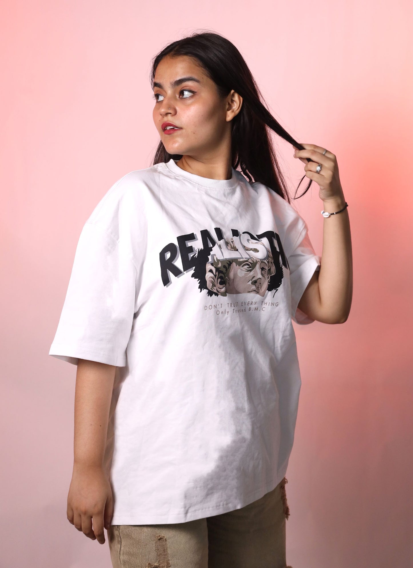REALISTIC TEE
