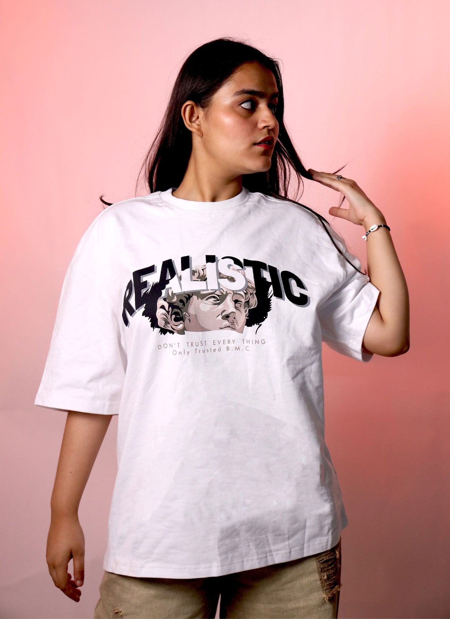 REALISTIC TEE